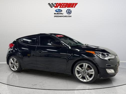 Ultra Black 2016 Hyundai Veloster Base