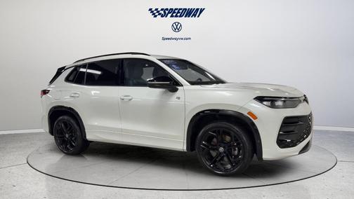 Opal White Pearl Effect 2025 Volkswagen Tiguan 2.0T SE R-Line Black