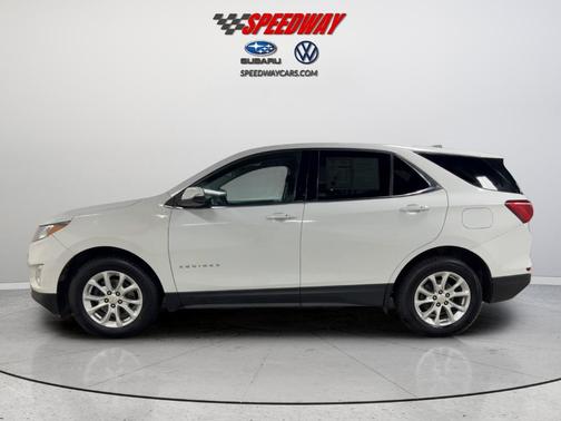 White 2019 Chevrolet Equinox 2LT