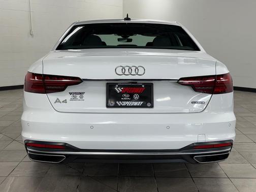 2022 Audi A4 45 S line Premium Plus