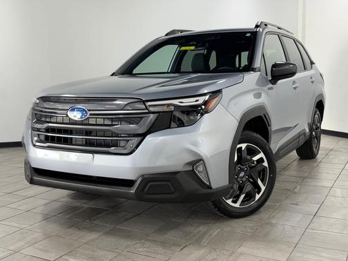 2025 Subaru Forester Hybrid Premium