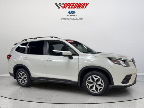 Crystal White Pearl 2024 Subaru Forester Premium
