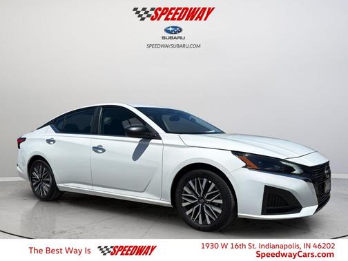 Glacier White 2025 Nissan Altima SV