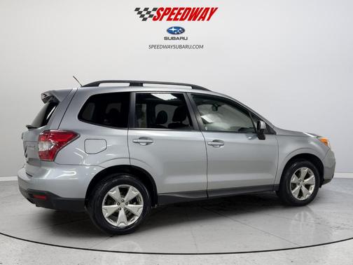 Ice Silver Metallic 2015 Subaru Forester 2.5i Limited
