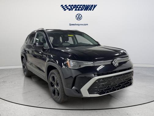 Deep Black Pearl Effect 2026 Volkswagen Taos 1.5T SEL