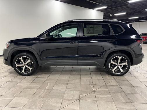 2025 Volkswagen Taos 1.5T SEL