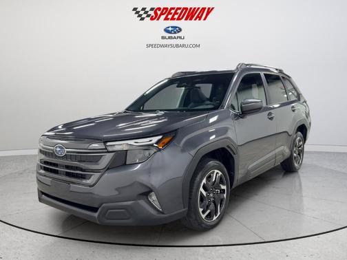 Magnetite Gray Metallic 2026 Subaru Forester Premium