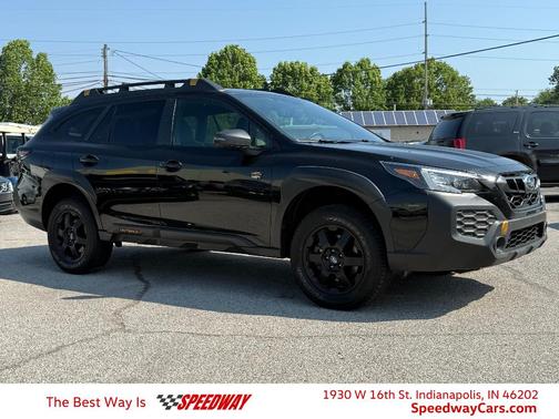 Crystal Black Silica 2024 Subaru Outback Wilderness