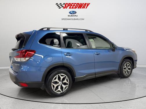 Horizon Blue Pearl 2023 Subaru Forester Premium