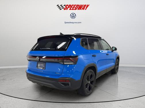 Cornflower Blue W/Black Roof 2025 Volkswagen Taos 1.5T SE Black