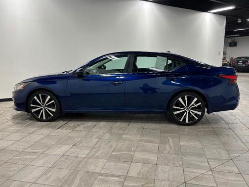 2020 Nissan Altima 2.5 SR