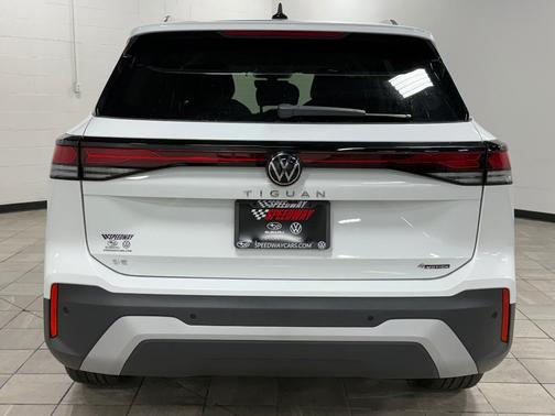 2026 Volkswagen Tiguan 2.0T SE