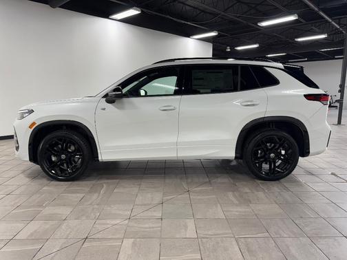 2025 Volkswagen Tiguan 2.0T SE R-Line Black