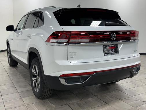 2026 Volkswagen Atlas Cross Sport 2.0T SE