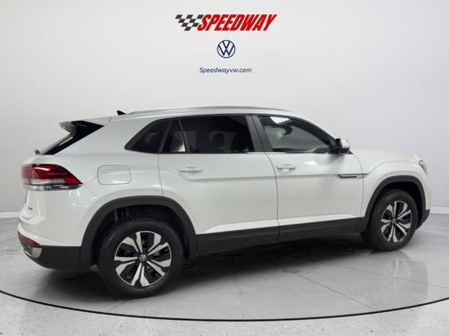 Opal White Pearl 2026 Volkswagen Atlas Cross Sport 2.0T SE
