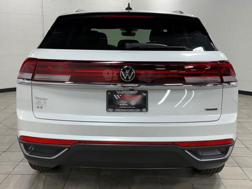 2026 Volkswagen Atlas Cross Sport 2.0T SE