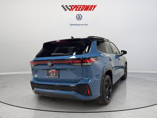 Blue 2026 Volkswagen Tiguan 2.0T SE R-Line Black