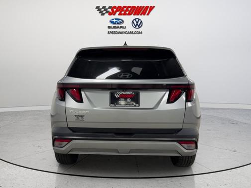 Shimmering Silver Metallic 2025 Hyundai TUCSON SEL