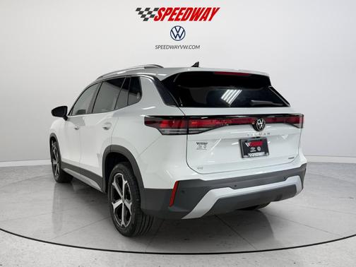 2025 Volkswagen Tiguan 2.0T SE