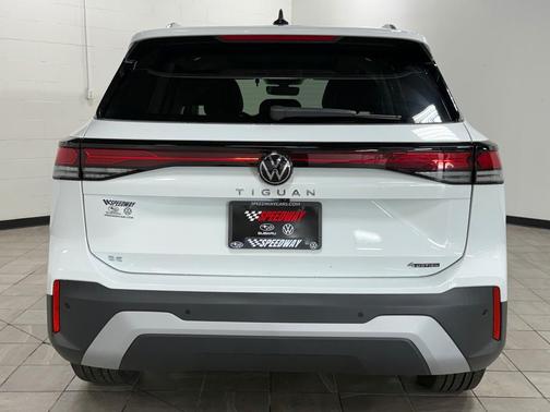 2025 Volkswagen Tiguan 2.0T SE