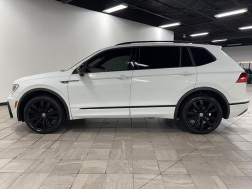 2020 Volkswagen Tiguan 2.0T SE R-Line Black