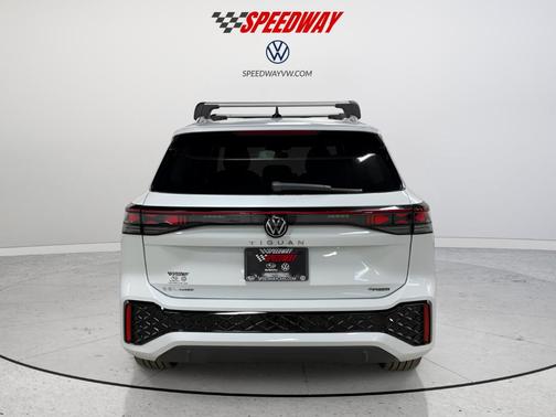 2026 Volkswagen Tiguan 2.0T SEL R-Line