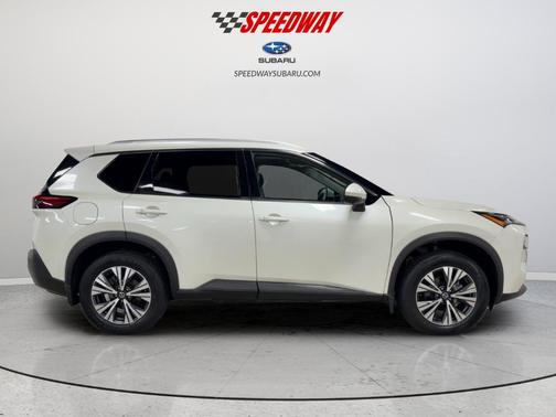 White 2021 Nissan Rogue SV