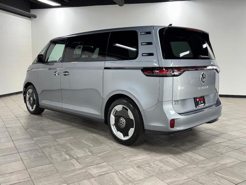 2025 Volkswagen ID. Buzz Pro S Plus