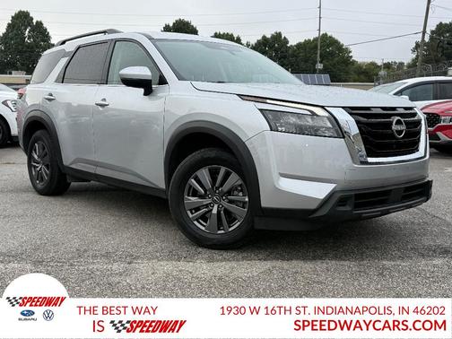 2024 Nissan Pathfinder SV