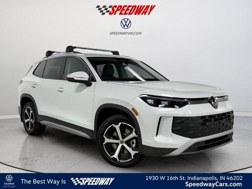 Pure White 2025 Volkswagen Tiguan 2.0T SE