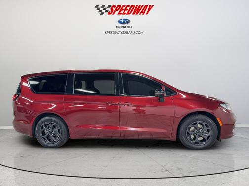 Velvet Red 2023 Chrysler Pacifica Hybrid Limited