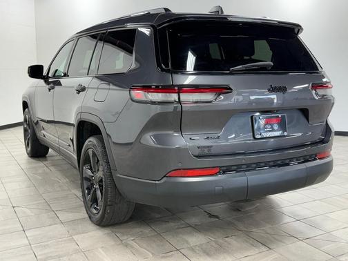 2021 Jeep Grand Cherokee L Laredo