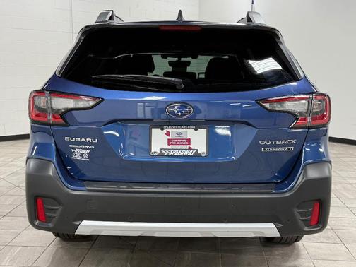 2022 Subaru Outback Touring XT