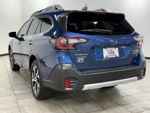 2022 Subaru Outback Touring XT