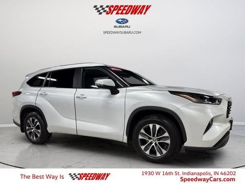 Wind Chill Pearl 2023 Toyota Highlander XLE