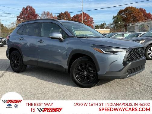 2024 Toyota Corolla Cross LE