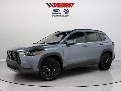 2024 Toyota Corolla Cross LE