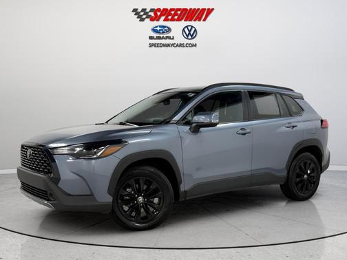 2024 Toyota Corolla Cross LE