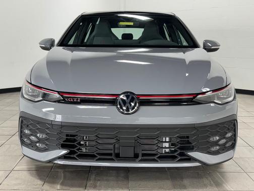 2025 Volkswagen Golf GTI 2.0T SE