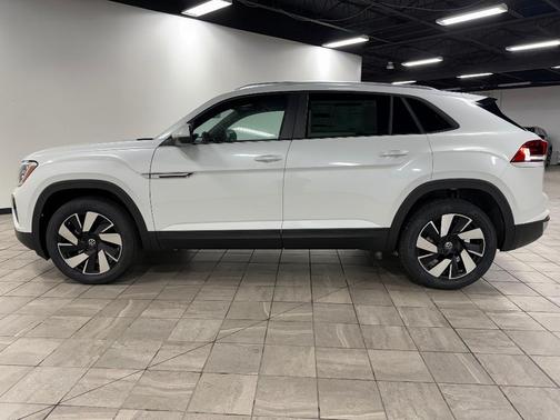 2026 Volkswagen Atlas Cross Sport 2.0T SE