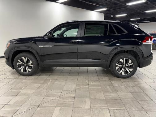 2026 Volkswagen Atlas Cross Sport 2.0T SE
