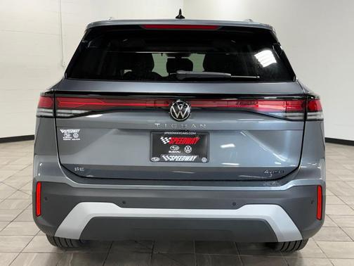 2025 Volkswagen Tiguan 2.0T SE