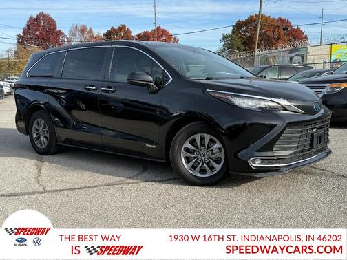 2021 Toyota Sienna XLE