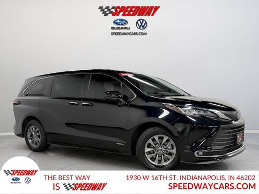 2021 Toyota Sienna XLE