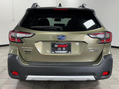 2025 Subaru Outback Touring XT