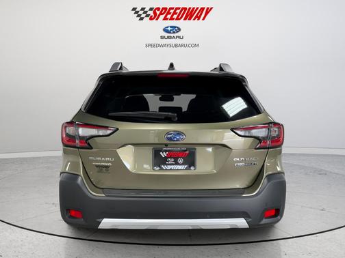 2025 Subaru Outback Touring XT