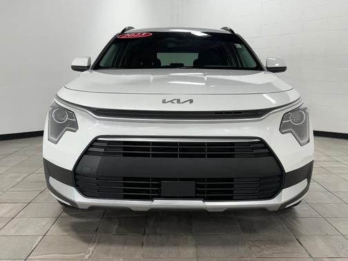 2023 Kia Niro EX