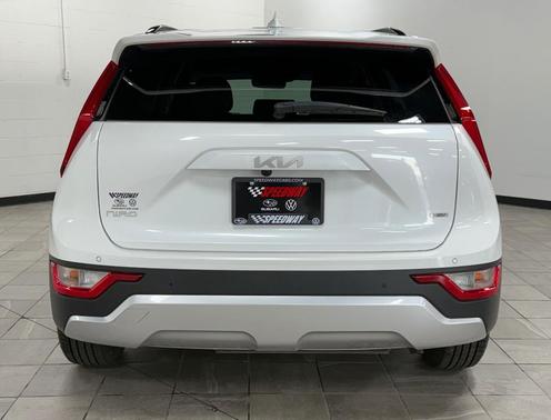 2023 Kia Niro EX