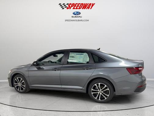 Platinum Gray Metallic 2026 Volkswagen Jetta 1.5T Sport