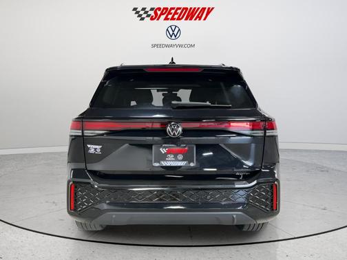 2025 Volkswagen Tiguan 2.0T SE R-Line Black